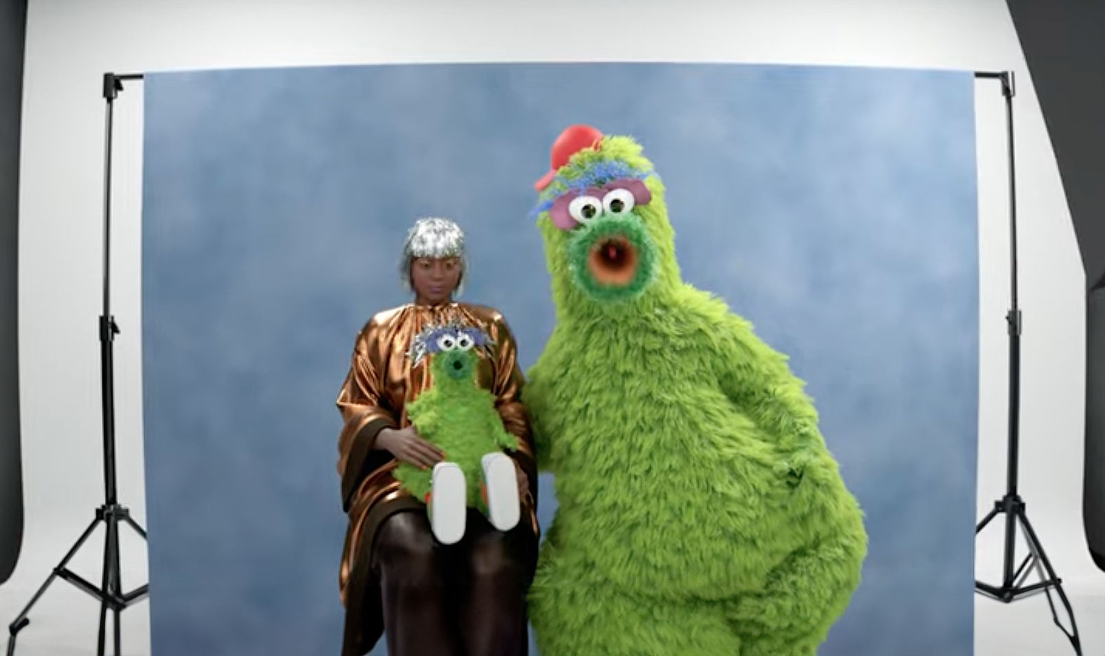 Tierra Whack climbs the ladder with new “MOOVIES” music video